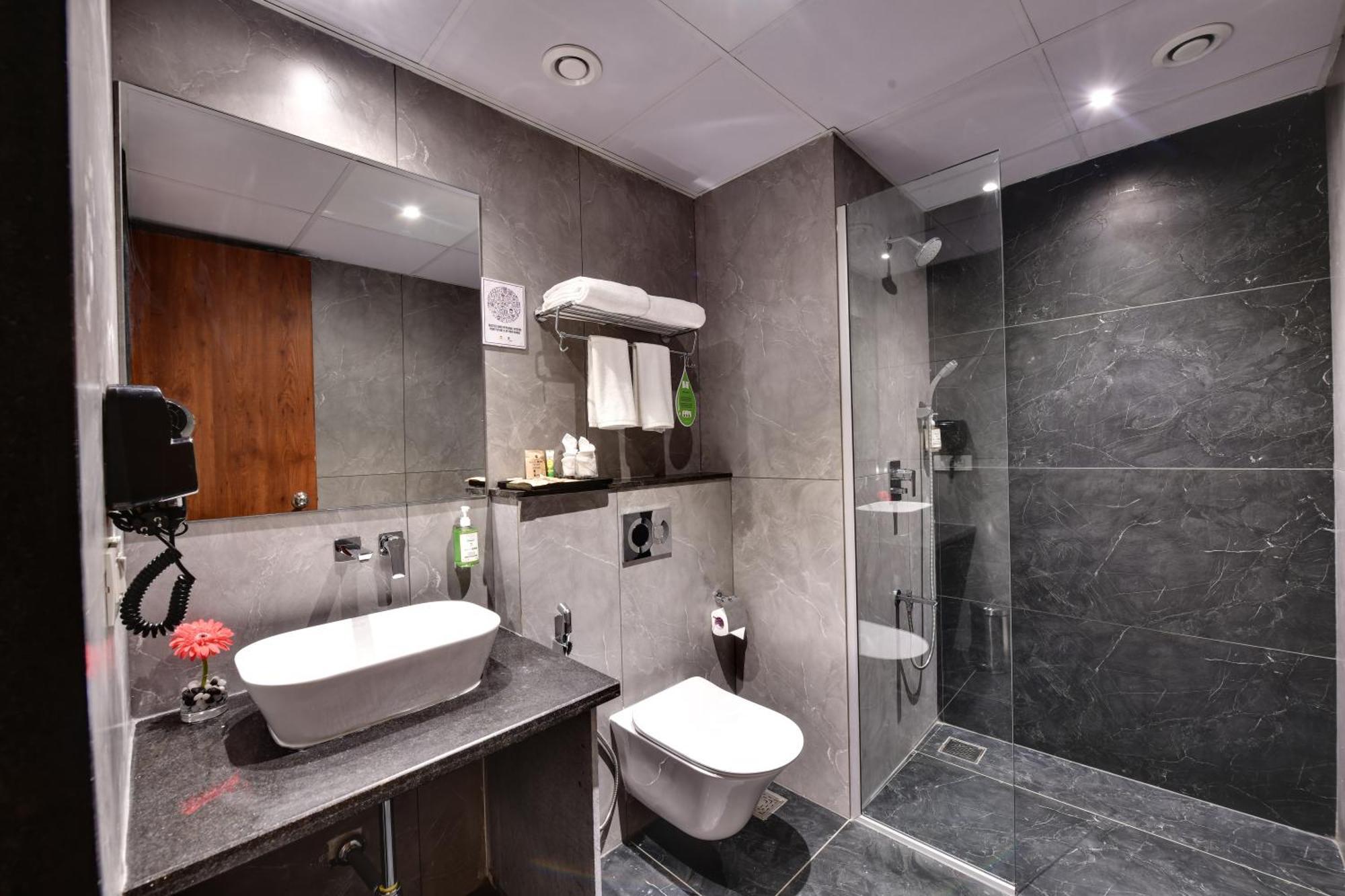 Click Hotel Vista-International Airport Dod Jala Zewnętrze zdjęcie